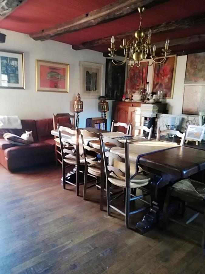 Maison Spacieuse A St Constant Fournoules Avec Jardin Saint-Constant Ngoại thất bức ảnh